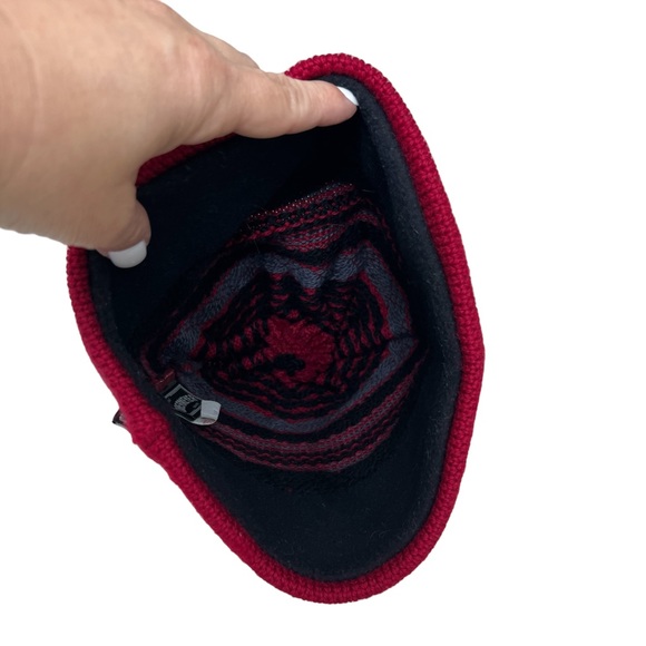 Obermeyer 100% wool Christmas women’s beanie - Picture 5 of 6